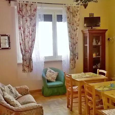 아파트 Grande Casa Con Terrazzo *